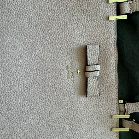 Kate spade, pink purse - Picture 2 of 4